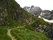 70 In alto la vetta del Pizzo Redorta